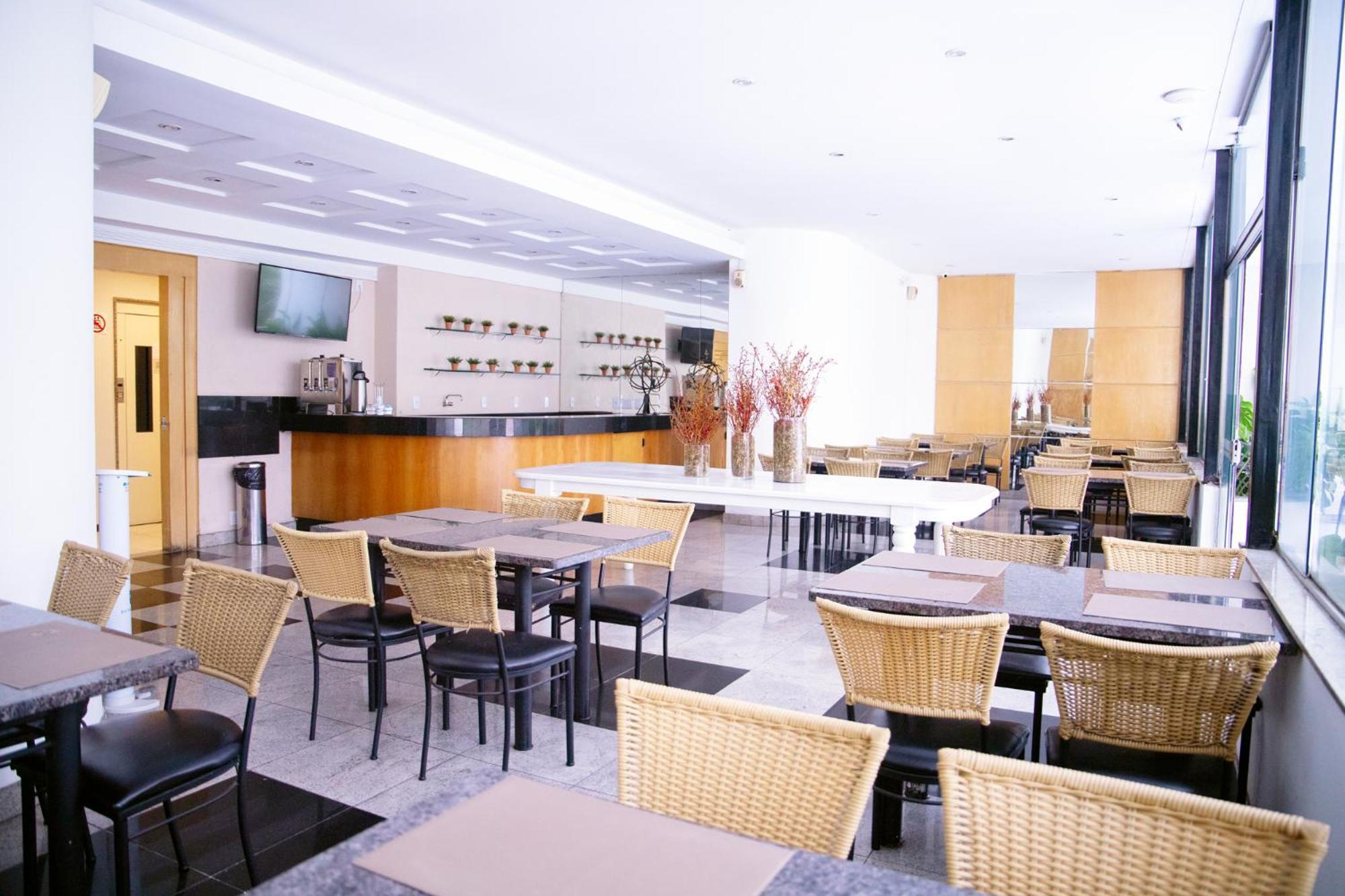 Hotel Bh Palace เบโลโอรีซอนชี ภายนอก รูปภาพ